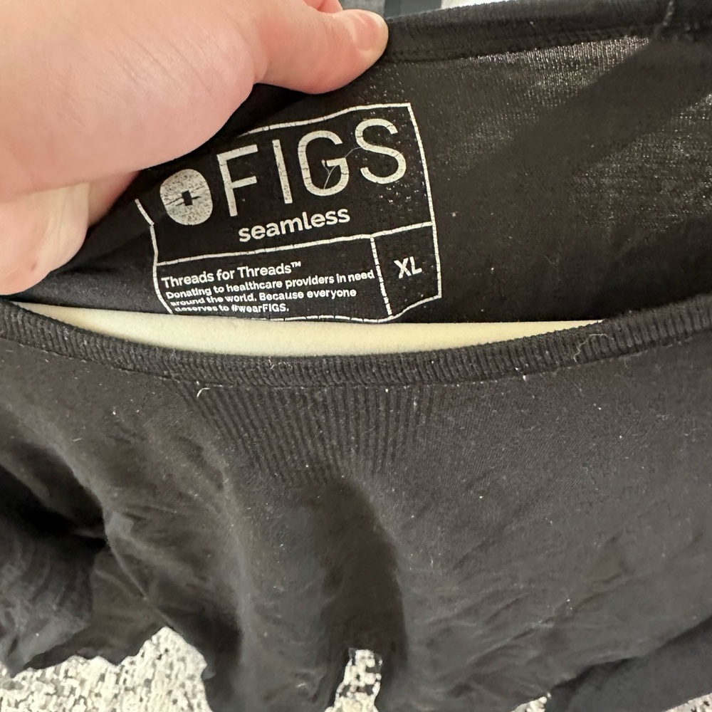 Figs long sleeve - Picture 2 of 2